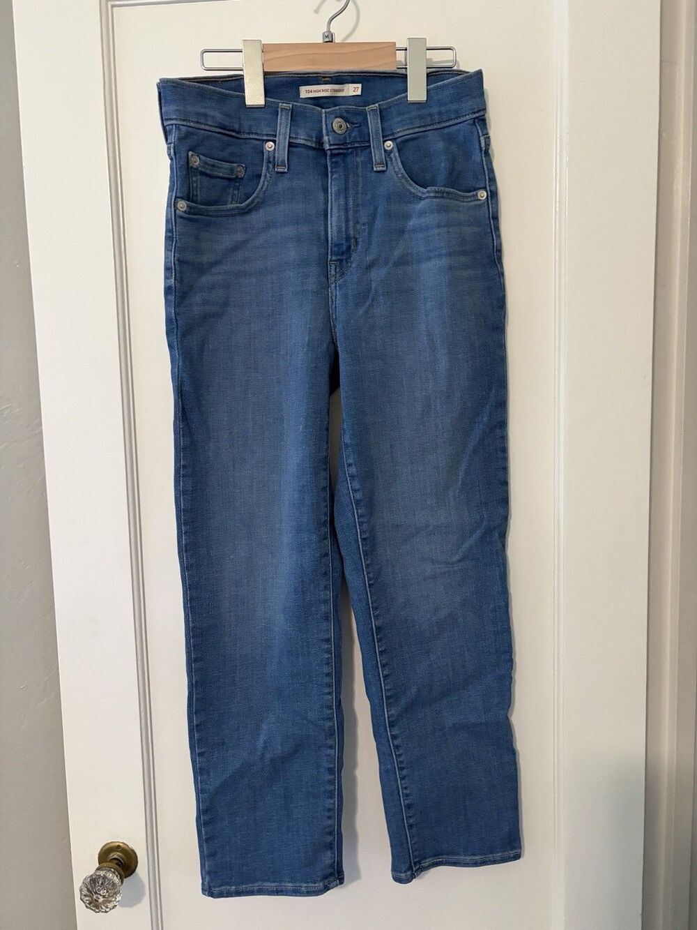 Levi's EUC 724 High Rise Straight Jeans Womens Size 27 Medium Wash Stretch Denim
